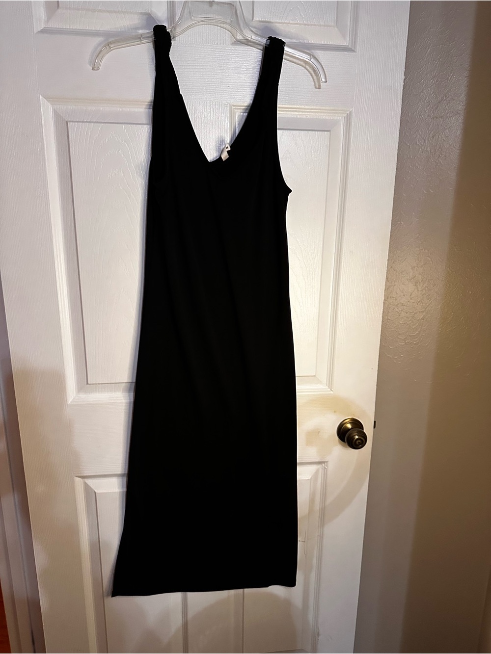 Classic Black Sleeveless V-Neck Dress
